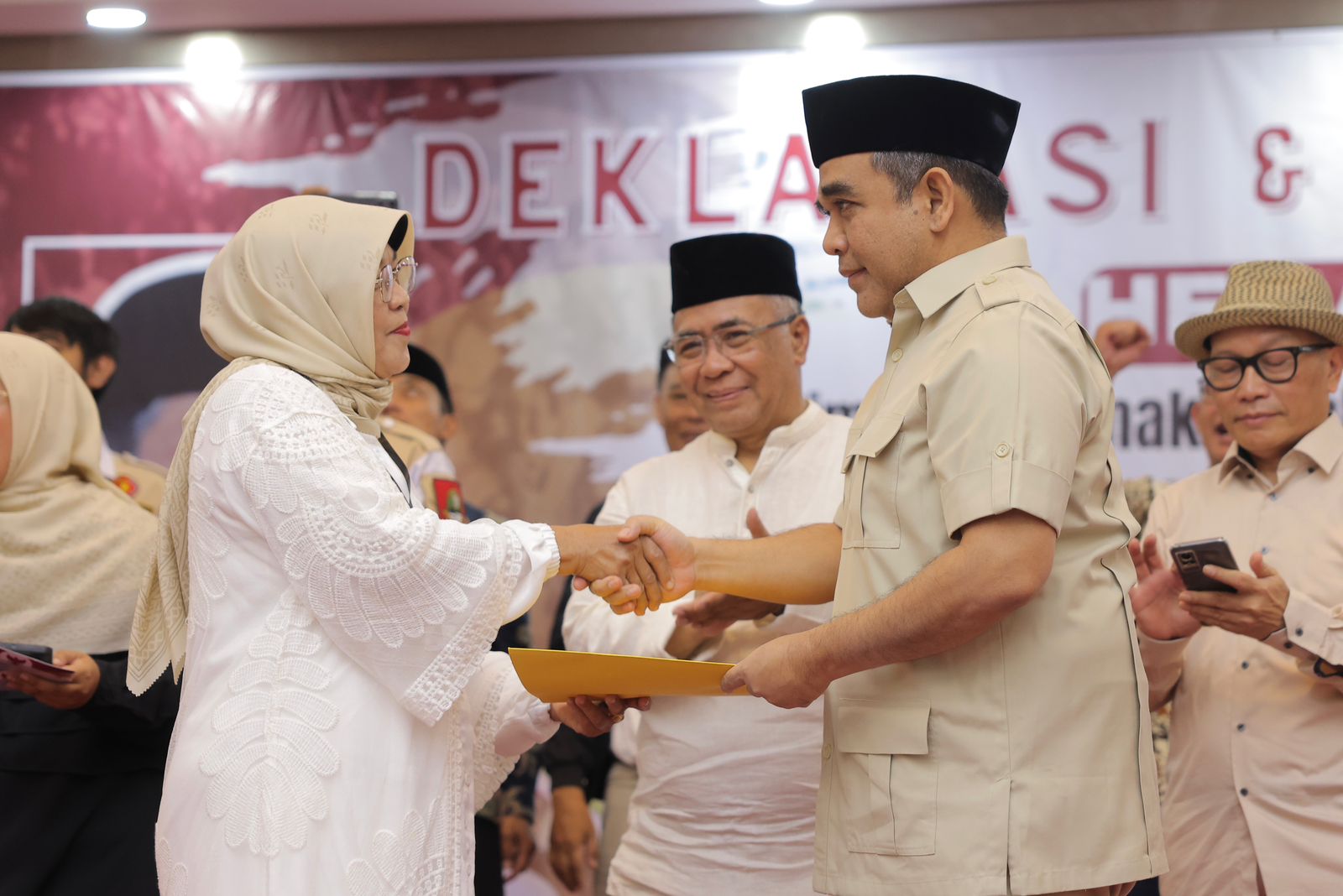 Ahmad Muzani.